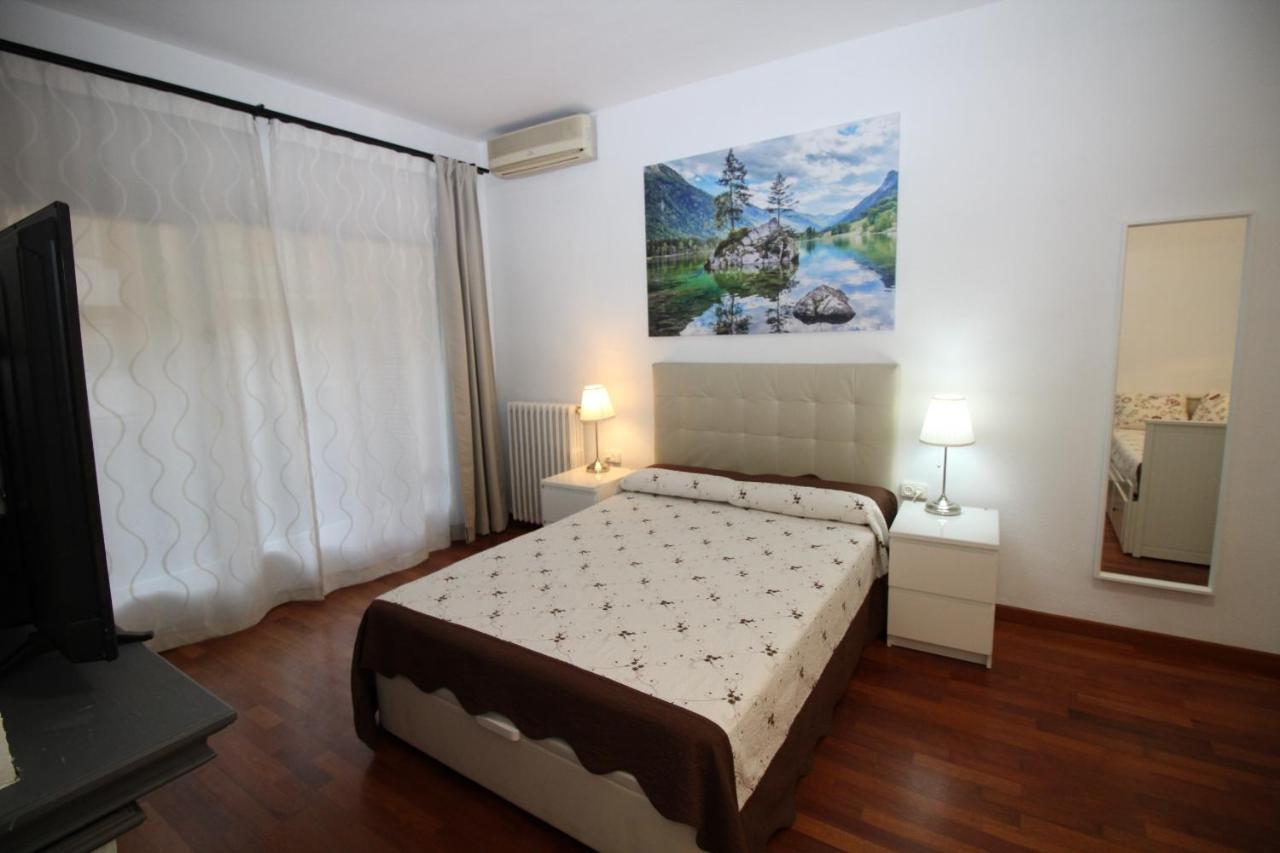 Aribau 33 Bed & Breakfast